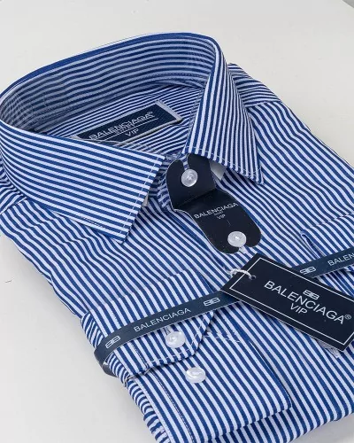Chemise à rayures rouges
