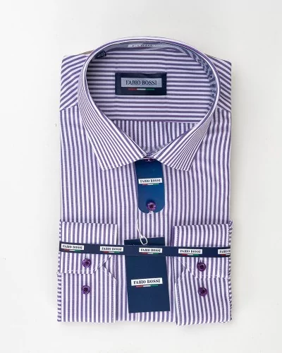 Chemise à rayures violettes et blanches